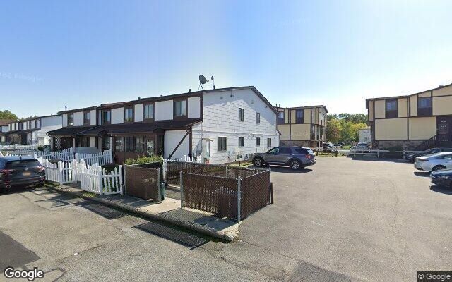 197 Parkview Loop, Staten Island, NY 10314