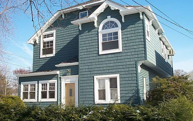 1991 Oakland Ave, Wantagh, NY 11793
