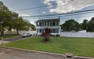 2 Apple St, Central Islip, NY 11722