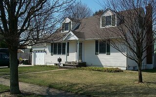 2 Carol Pl, Bethpage, NY 11714