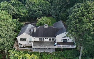 2 Centershore Rd S, Centerport, NY 11721