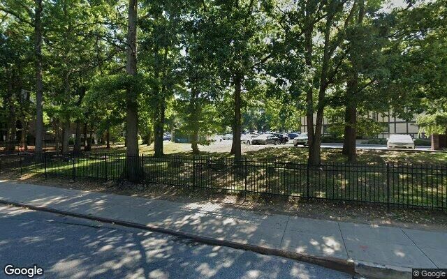 2 Elmwood Park Dr #122, Staten Island, NY 10314