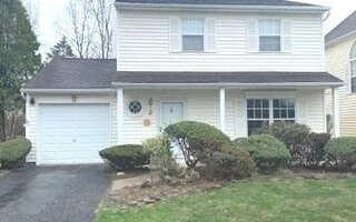 2 Fox Path, Coram, NY 11727