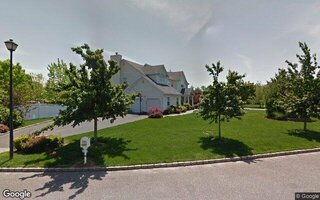 2 Green Meadow Cres, Mount Sinai, NY 11766