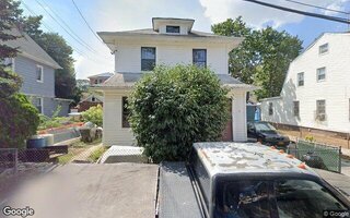 2 Hollywood Ct, Far Rockaway, NY 11691