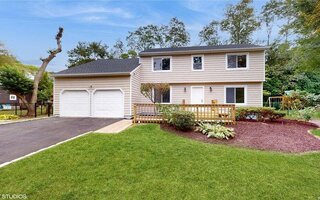 2 Justin Ave, Dix Hills, NY 11746
