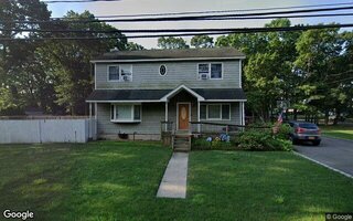 2 Pawnee Ave, Shirley, NY 11967