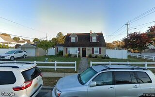 2 Rope Ln, Levittown, NY 11756