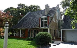 2 Woodfield Rd, Stony Brook, NY 11790