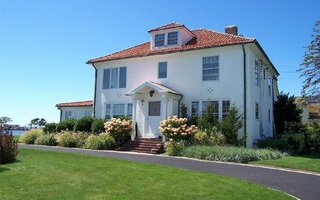 20 Brightwood St, Patchogue, NY 11772