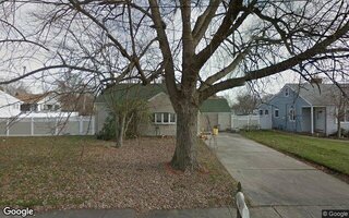 20 Carman Blvd, Massapequa, NY 11758