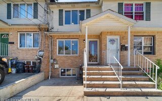 20 Caroline St, Staten Island, NY 10310