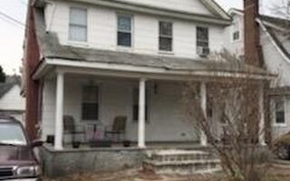 20 Colonial Rd, Floral Park, NY 11001
