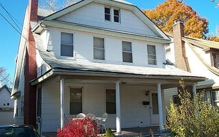 20 Colonial Rd, Floral Park, NY 11001