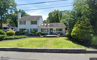 20 David St, Holbrook, NY 11741