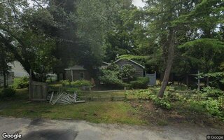 20 Florence St, Patchogue, NY 11772