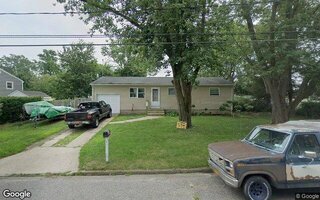 20 Franklin Ave, Selden, NY 11784