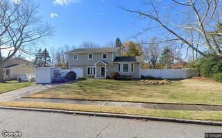 20 Hampshire Dr, Wyandanch, NY 11798