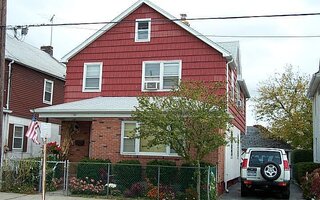 20 Redfern Ave, Inwood, NY 11096