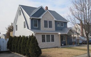 20 Wood Ln, Levittown, NY 11756