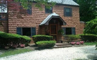 20 Wood Ln, Woodmere, NY 11598