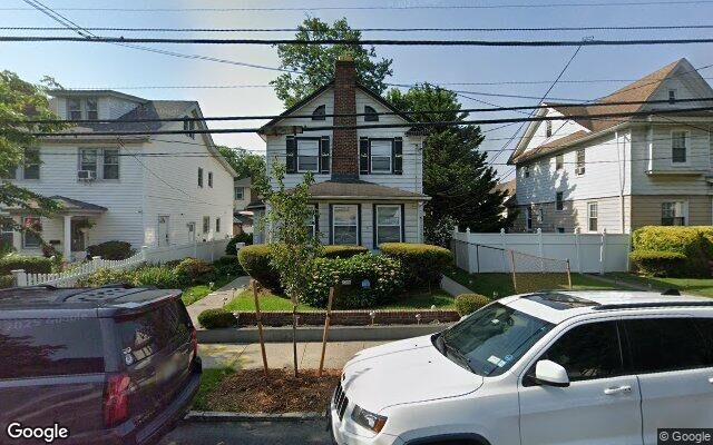 200-16 104th Ave, Saint Albans, NY 11412