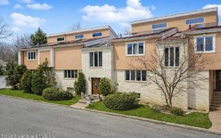 201 Arbutus Ave, Staten Island, NY 10312