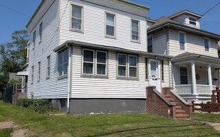 2011 Clove Rd, Staten Island, NY 10304