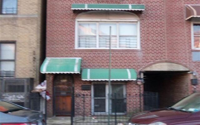 2012 Benedict Ave, Bronx, NY 10462
