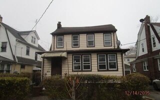 202-12 100th Ave, Hollis, NY 11423