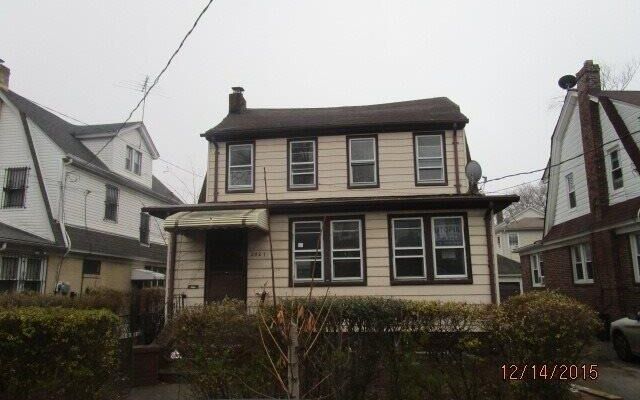 202-12 100th Ave, Hollis, NY 11423