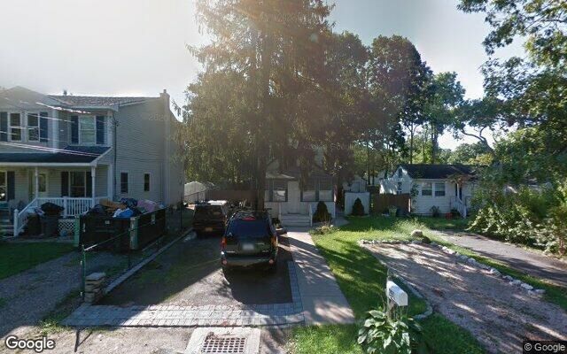 202 Commack Rd, Mastic Beach, NY 11951