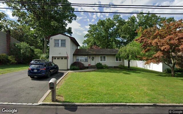 204 Ontario St, Ronkonkoma, NY 11779
