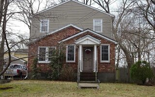 204 Seneca St, Ronkonkoma, NY 11779