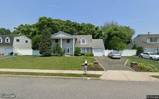 205 Cirrus Rd, Holbrook, NY 11741