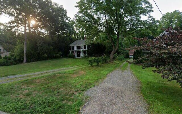 206 Christian Ave, Stony Brook, NY 11790