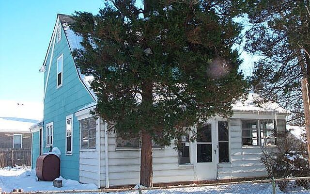 206 N Columbus Ave, Freeport, NY 11520