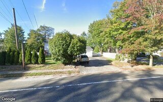 207 Burr Rd, East Northport, NY 11731
