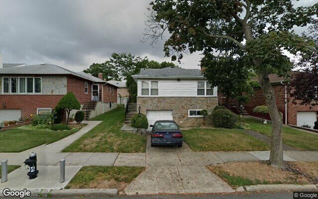 208-07 28th Ave, Bayside, NY 11360