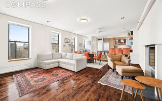 209 E 2nd St #6, New York, NY 10009