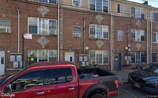 21-03 Dix Ave, Far Rockaway, NY 11691