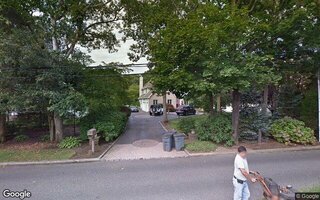 21 B Hart Pl, Huntington Station, NY 11746