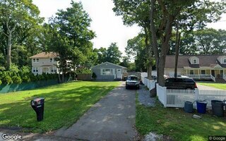 21 Broadway, Shirley, NY 11967
