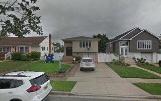 21 Garfield Pl, Massapequa, NY 11758