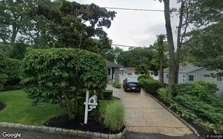 21 Grand St, Ronkonkoma, NY 11779