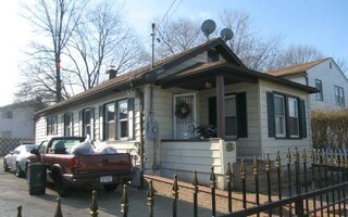 210 Dartmouth St, Hempstead, NY 11550