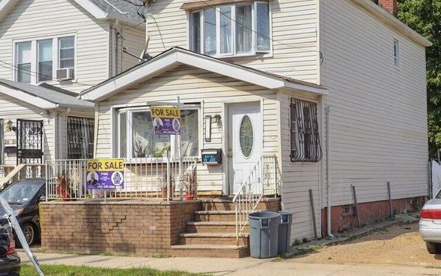 211-41 99th Ave, Queens Village, NY 11429 (Porch)