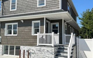 211 Sunnyside Rd, Oceanside, NY 11572