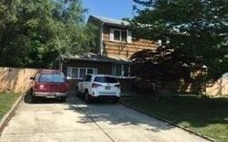 211 Whitetail Ln, Central Islip, NY 11722