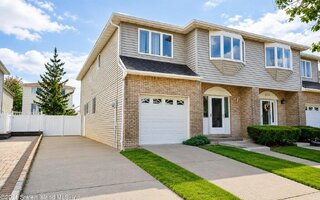 212 Gervil St, Staten Island, NY 10309